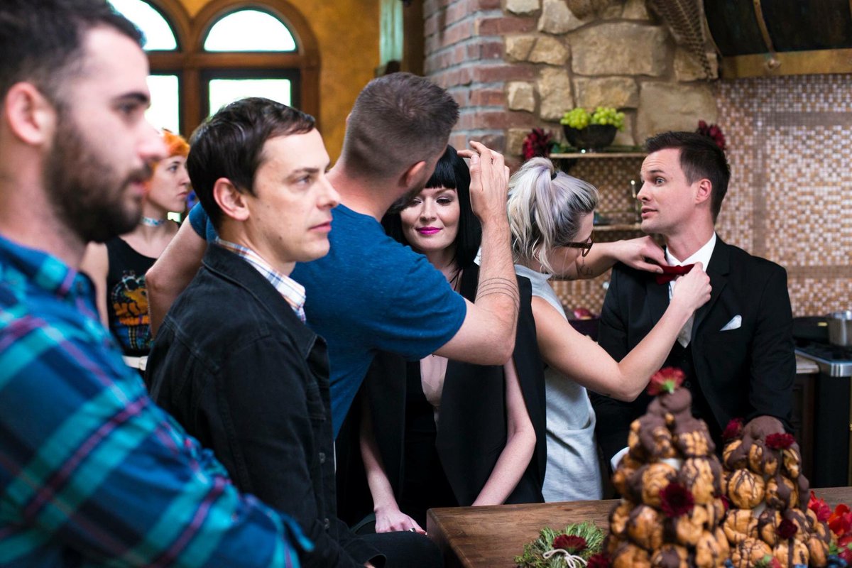 It takes a village to raise a twisted little series 😈 Stream Season One Now:
Vimeo.com/lastmealseries #PDXNow #DinePDX