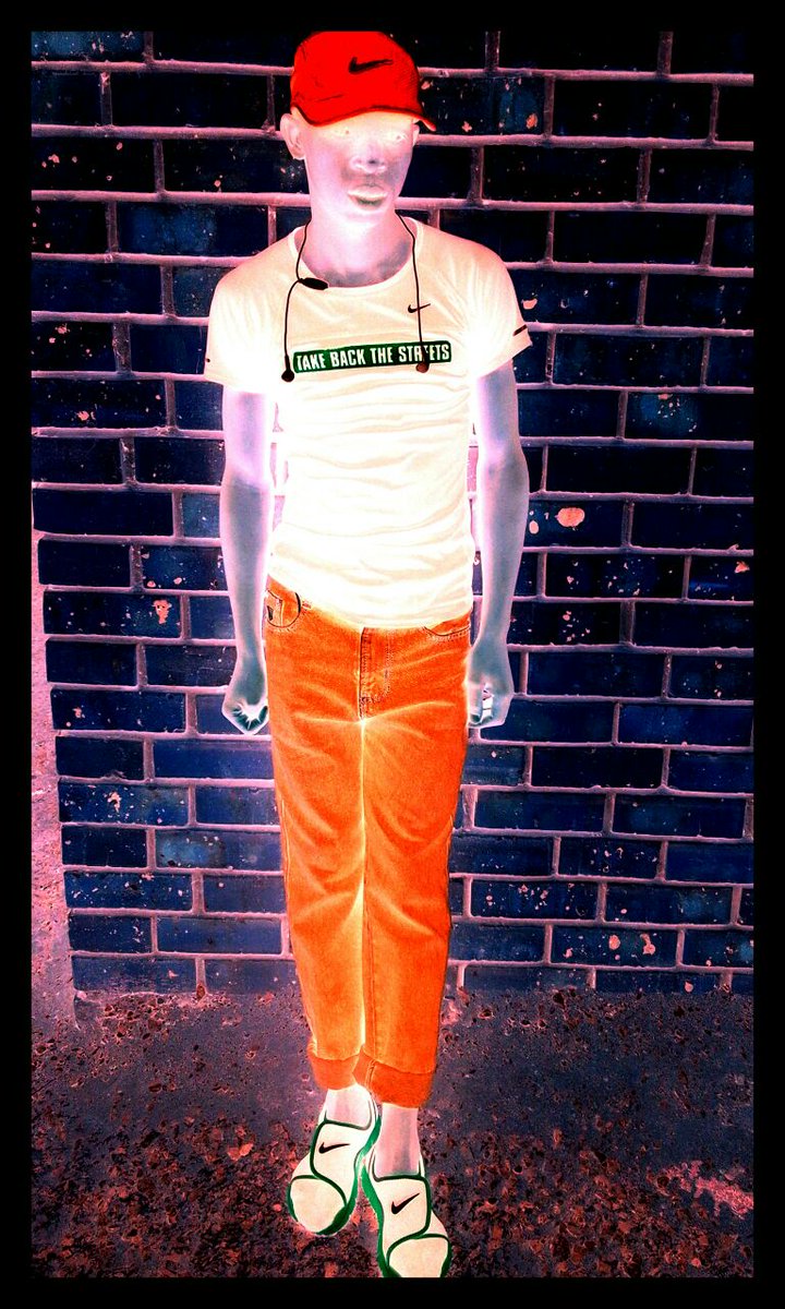 dROSHkAlEbOw's tweet photo. #drOsHkA
bEsT dAyZ r AlwYz sAcrificed fOr..dAtz wEn u'll knOw thEy r cUmIn.. https://t.co/Gqelm5iDSj