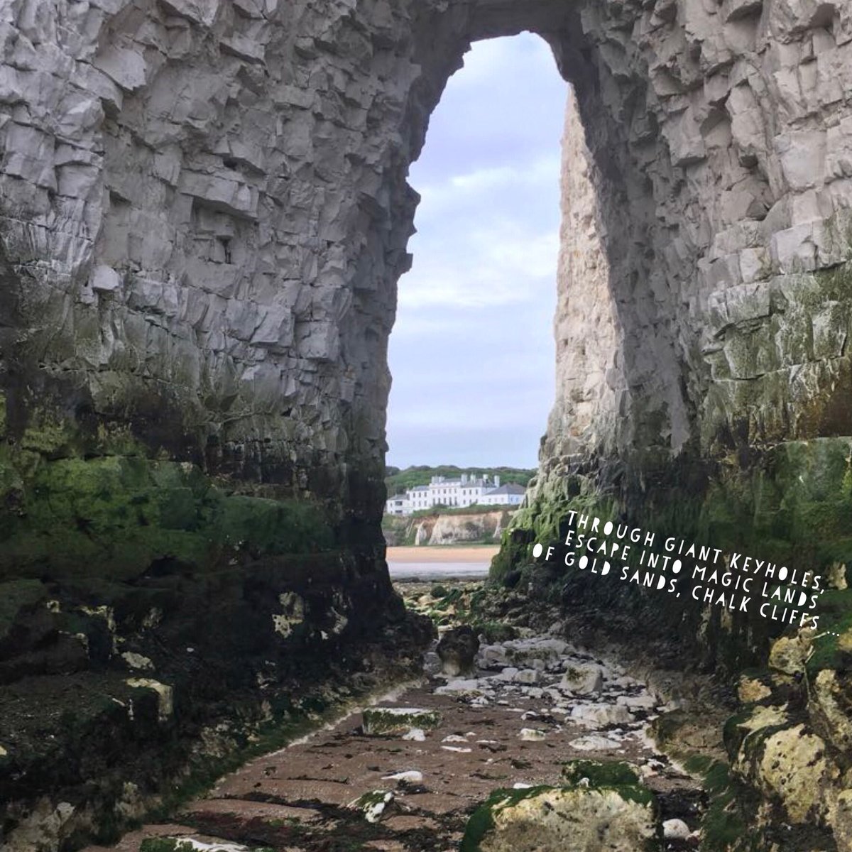 maccybooks's tweet photo. Through giant keyholes, 
Escape into magic lands 
Of gold sands, chalk caves ...

#coastaladventures #haiku #3lines #poetry #kingsgatebay https://t.co/gph6EgH6iF