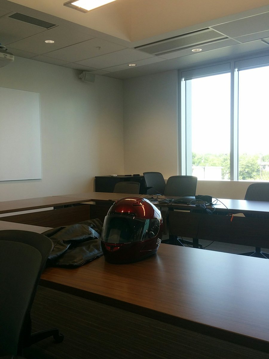 vancitykarn's tweet photo. Summer midterm season. 6 months out from grad2017 (refusing class of 2018 for my purposes). Who is ready for their exams? #NaitPR https://t.co/3UpNeNsyg2