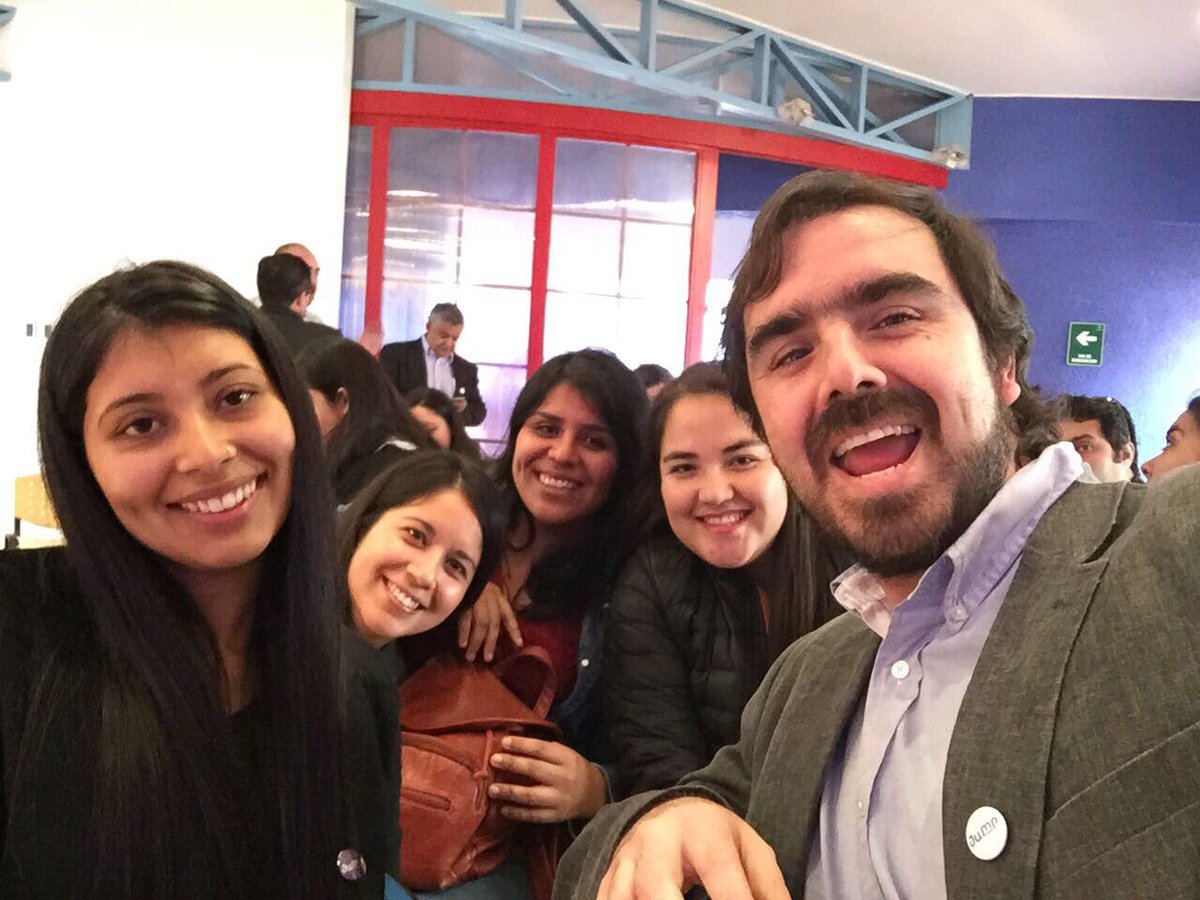 Espolam's tweet photo. Momentos de nuestra participación en el lanzamiento de @Jump_Chile en Iquique🌞Gracias por la buena onda y el regalo @feligonzalez 😃👏🍒 https://t.co/mB0U9KmLt7