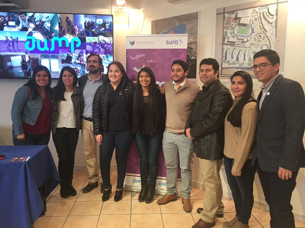 Espolam's tweet photo. Momentos de nuestra participación en el lanzamiento de @Jump_Chile en Iquique🌞Gracias por la buena onda y el regalo @feligonzalez 😃👏🍒 https://t.co/mB0U9KmLt7