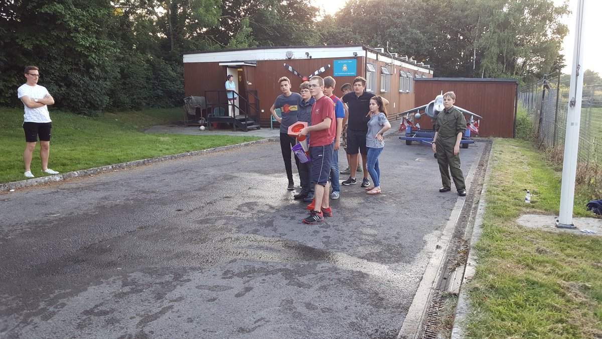 1304squadron's tweet photo. To combat this hot weather, the cadets spent the evening engaging in water - based initiative exercises, followed by a water fight #whatwedo https://t.co/eFUed6beKE