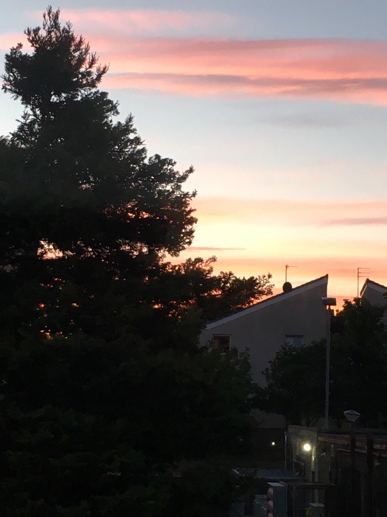 northseacrashes's tweet photo. Just getting dark gone 10.15pm and a glorious red sky #shepherdsdelight #almostmidsummer https://t.co/WYMfjjk0gr