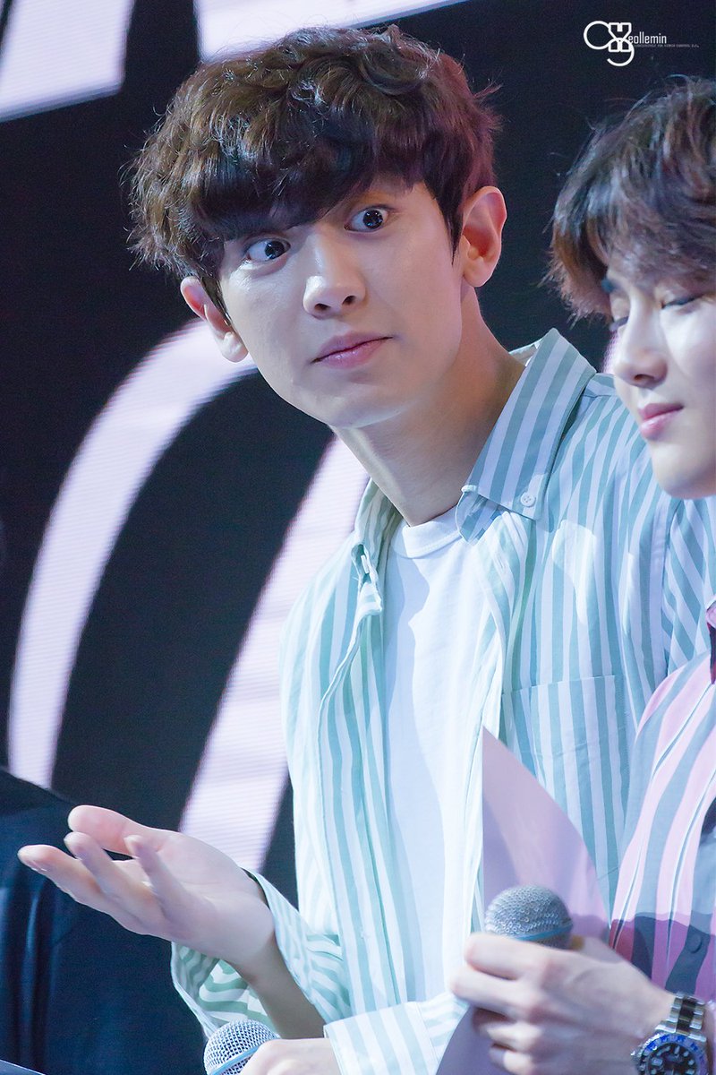 hotvscuteyeol's tweet photo. 💋 https://t.co/BHWvi6tEOv
