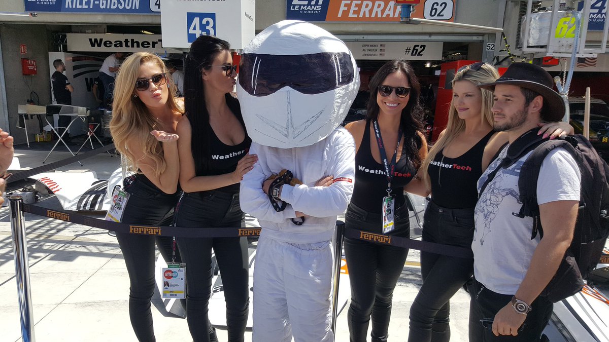 bigdalparky's tweet photo. Stivichall and the beautiful ladies of le mans #24LeMans #24HoursofLeMans #stiginthegarage https://t.co/aLmOqQxxrO