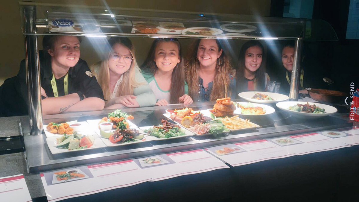 be_newhouse's tweet photo. Newhouse team enjoying all the new menu items 🍽🍹🍔🍤 @alastairhope @elizadbrooks @WeAreSUGM https://t.co/n66irU5uO3