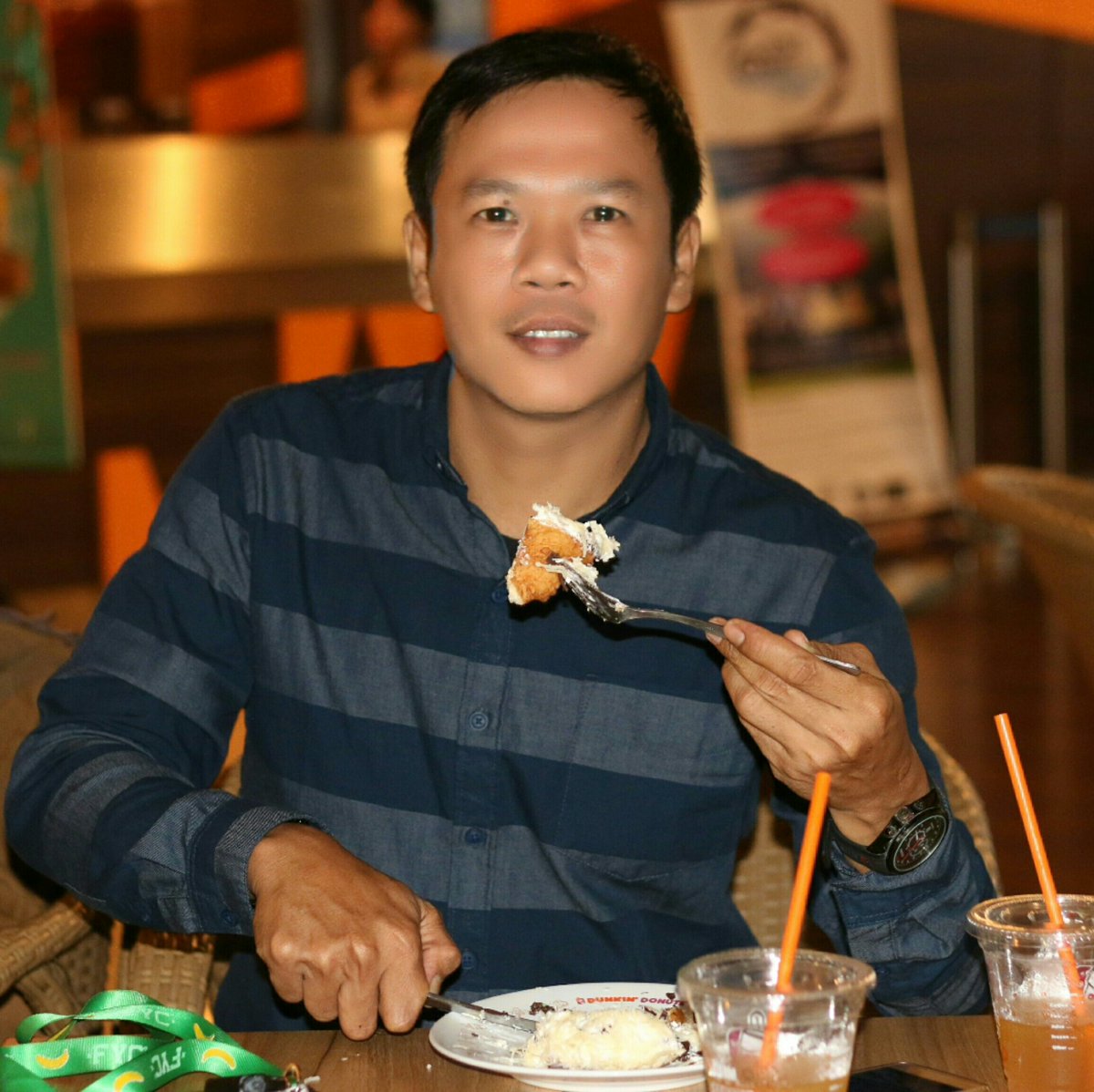 aleOgorann tweet picture