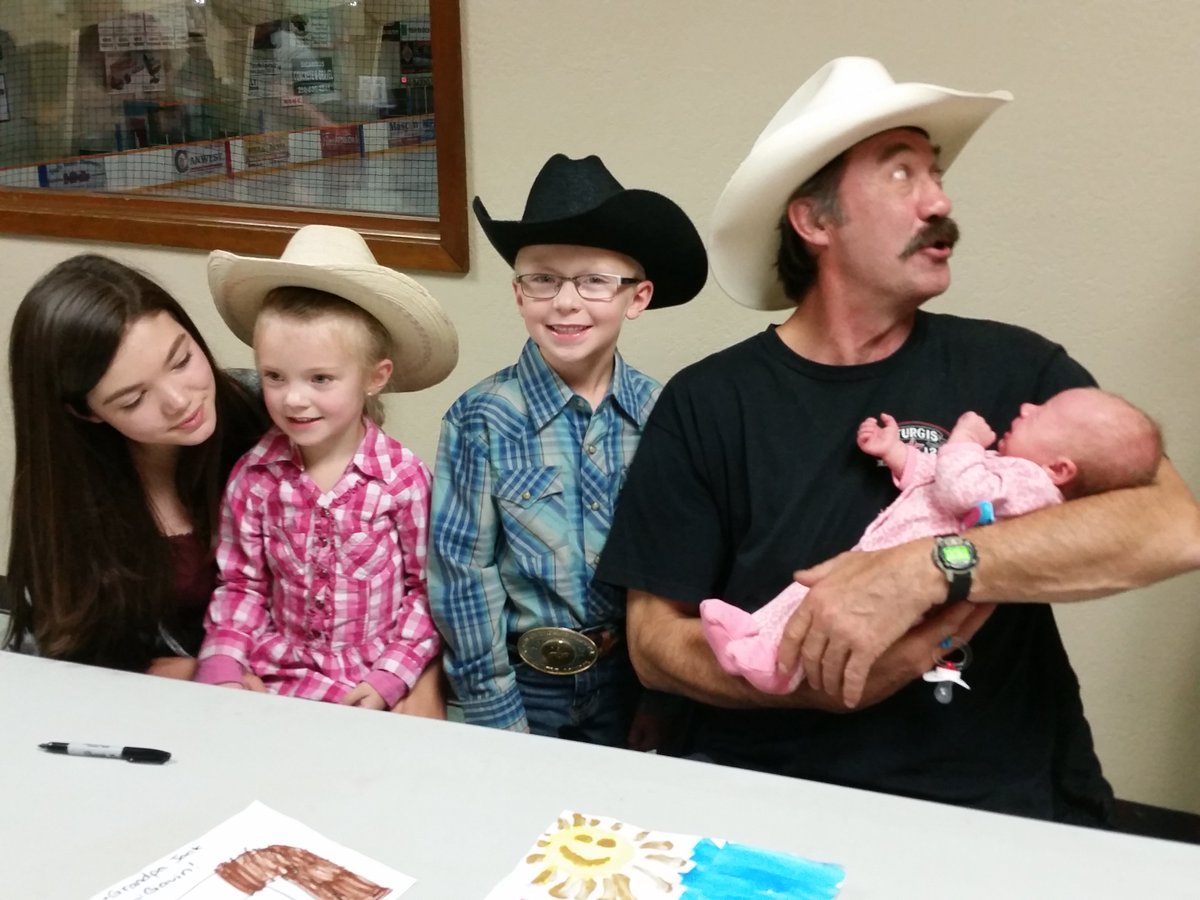The_Real_ShaunJ's tweet photo. Look at all them #Cowboy hats! #TeamSj #CWAC2015 https://t.co/rj81eu4FVr