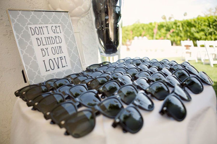 MagicSparkEvent's tweet photo. 5 Unique Wedding Favors Your Guests will Love! https://t.co/AUX1rZLirB https://t.co/ASssKr4SSb
