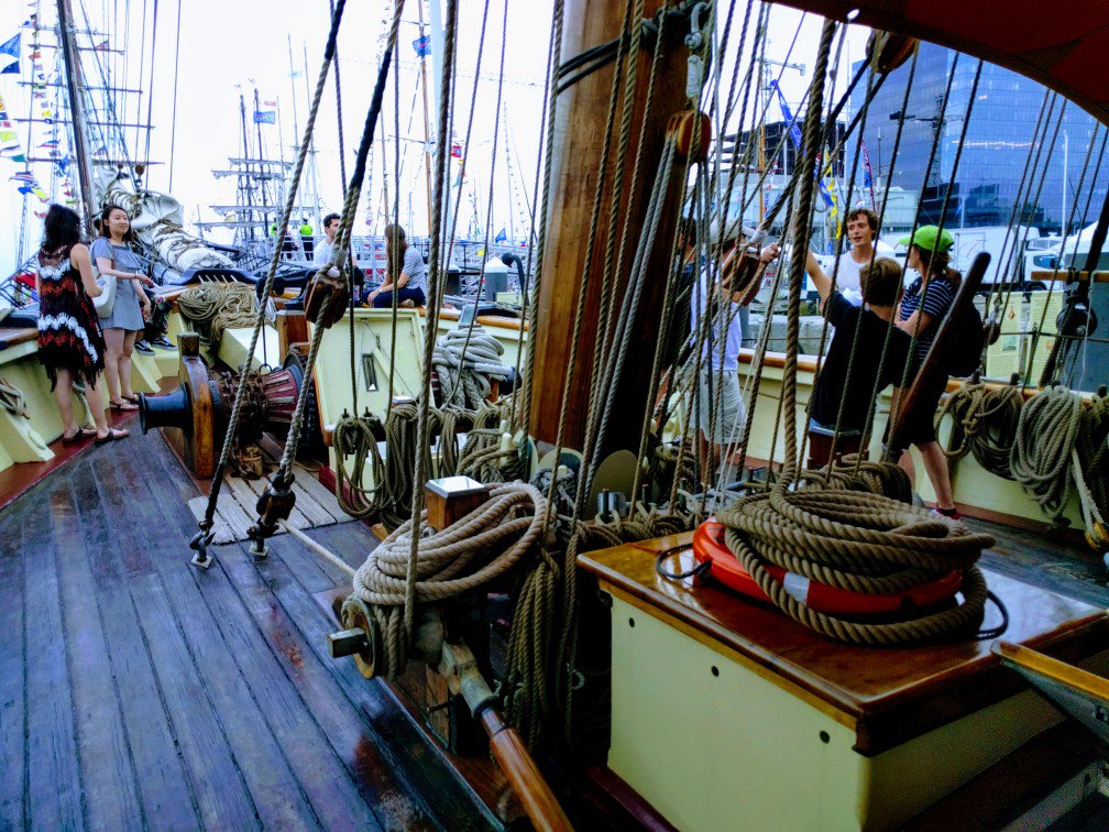 Rope_Dust's tweet photo. Tall Ships in town for #SailBoston ⚓⚓⚓ cc: @LuBellWoo https://t.co/8xlu6G7E6l