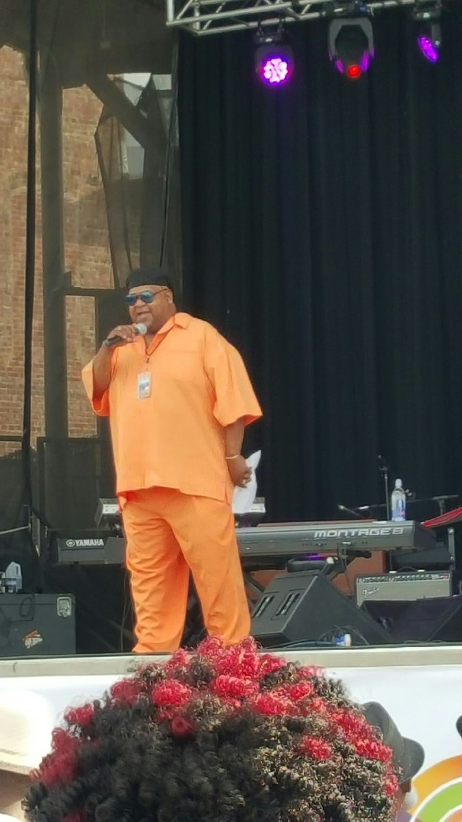 MARVINROSS's tweet photo. @QueenCityJazz Thanks everyone for your support for the 3rd annual QUEEN CITY JAZZ Festival!!! I love 💘 💘 you all! https://t.co/rQosR6KNvK