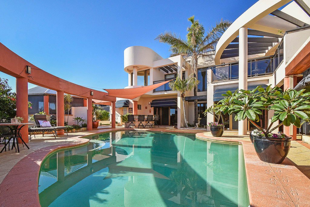 homelycomau's tweet image. Tips for selling your home in the Perth market hly.bz/LPGi30cJ8mV. @UrbaniFurniture