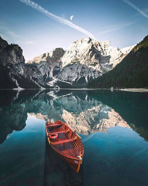 stevekrohn's tweet photo. Braies Sunrise ....by Cuma Cevik
via Michele Smorgon https://t.co/Pj8xTpqa8U