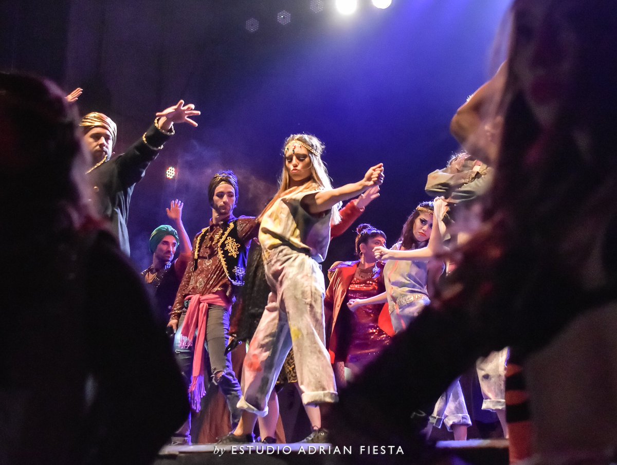 magdalenabravi's tweet photo. Y mi noche no podia terminar mejor feliz por un gran estreno de @Bollywood_OK ! 🎭  gracias gracias gracias ♥️👌 https://t.co/XW5HhBg31u