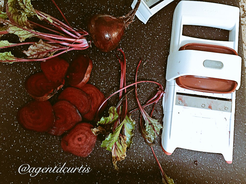 Distracted2013's tweet photo. The start of something delicious #Foodiechats #FoodBlogger #GetLostWithDeeCookFit #FitLife #CleanEating https://t.co/5nLIbbtHt9