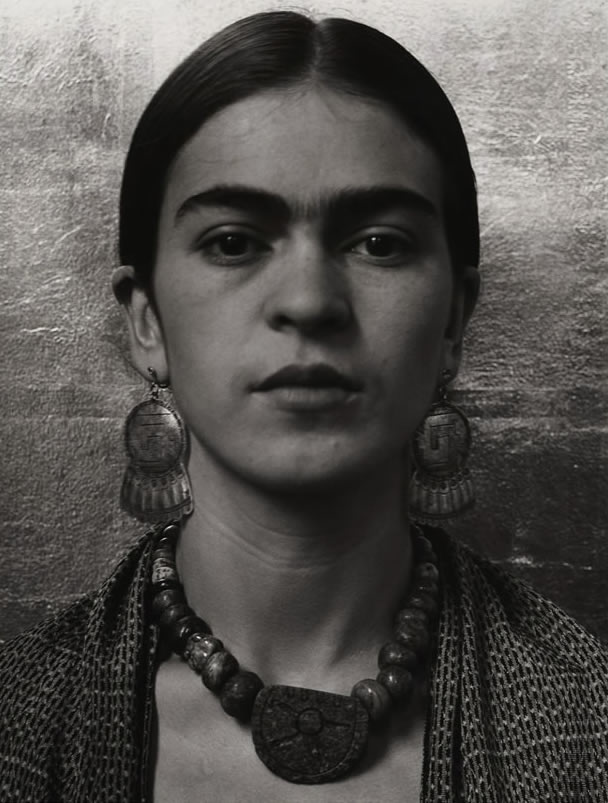 #Frida
by
#ImogenCunningham