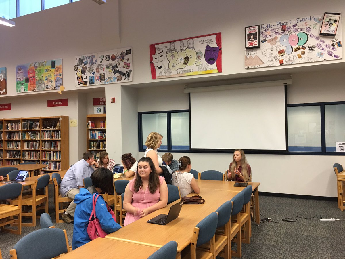 DrGeorge_MU's tweet photo. @MTPSpride Senior Intern Presentations @MHSSGuidance @mhssprincipal @MiddSouthTEDEd @MTPSpride #Studentvoice #Studentchoice #MTPSinnovates #MTPSpride https://t.co/zfjeXRqsUc