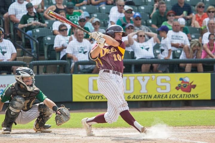 chase_keng's tweet photo. Blessed to have been named All Greater Houston Hitter of the Year!!! Couldn't have done it without all my teammates and coaches!! #hawkboys https://t.co/NFWGo91ez3