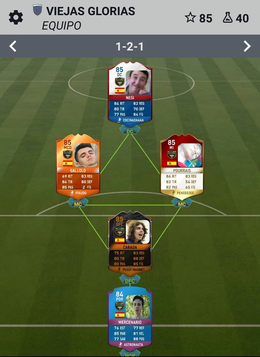 purri96's tweet photo. Este equipazo tiene que ganar el torneo del viernes xdd #OldLegends ⚽
@Diegoyb6 @cabada_young @nesiglesias99 @anxo193pena https://t.co/JyREj8xxHZ