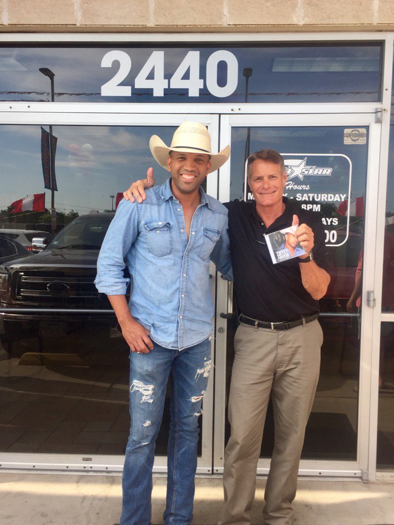 CaptainFishOn's tweet photo. Thanks All Star Mitsubishi, off SPID, #CorpusChristi2017.  #CoffeyAnderson loved playing today!  #WhataburgerField7-4 https://t.co/gIzYlo1EPi