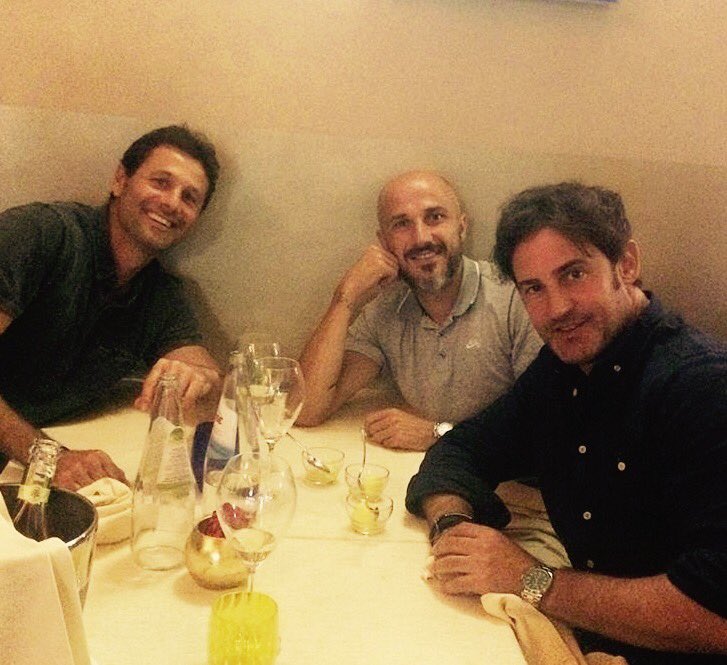 Delighted to have our favorito travelers back! RT <a href="/MassiGo18/">Massimo Gobbi</a> Ehi guys we're coming! <a href="/SteveNash/">Steve Nash</a> <a href="/gvoulaz18/">Gian Luca Voulaz</a> <a href="/FranceValia80/">Francesco Valiani</a> #ShowdownNY