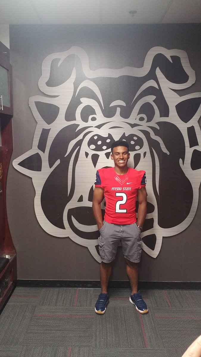mikensereena's tweet photo. Can't wait for @harrisspeed_2 to perform in front of @CoachJChristian. GoDawgs..
https://t.co/pk8EE9iFBA https://t.co/Zf4DYioiWg