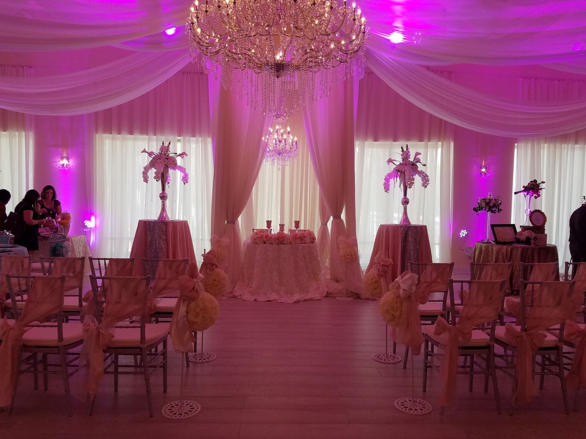 PastaChefCater's tweet image. Previous event for the Crystal Ballroom-Clearwater FL Open House! 🍝 #pastachef #pastachefcatering #tampabaycatering

pastachefcatering.com/contact-us/