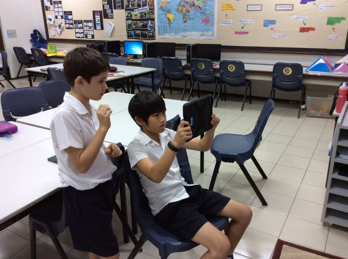JIS5M's tweet photo. Emotions in Motion #moviemaking https://t.co/bSZYjCRkUx