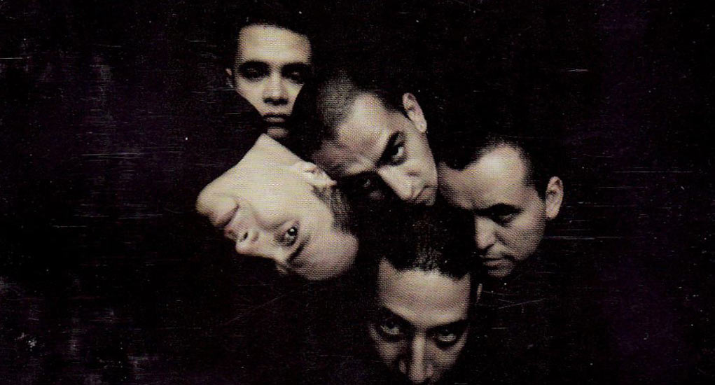 Bizarro FM tweet media