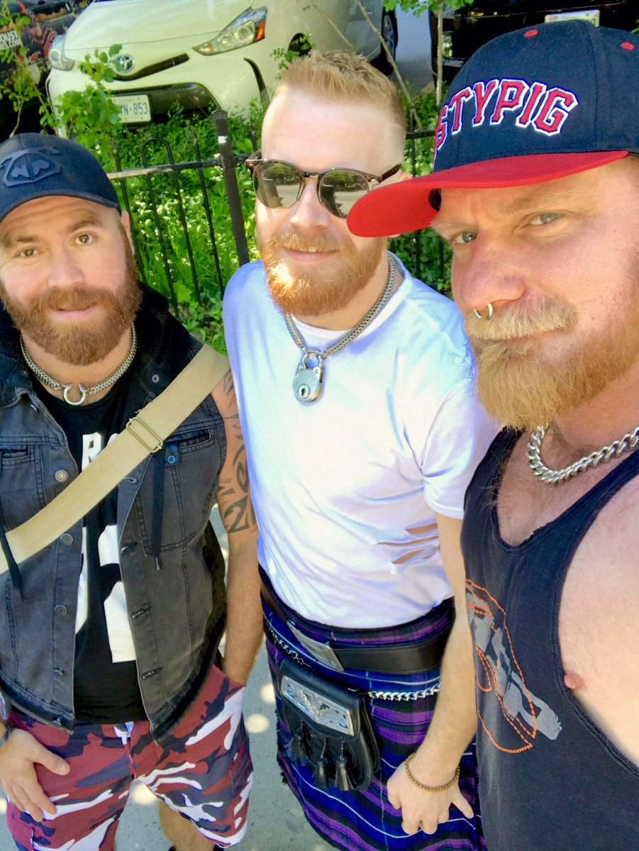 EisenLoch's tweet photo. Ready to rumble #TripleThreat #FamilyFuzz #RawGingers #GingerFamily #GingerPigs #DeviantMan #TheHuntsmen @ZackAclandXXX @Chase_AclandXXX https://t.co/UssZPSMa8c