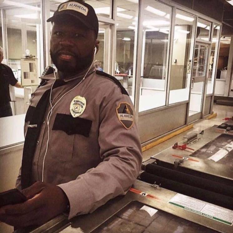 DjWoptop's tweet photo. Security for the lituation #EveryNightwelit https://t.co/C0xKWZRj26