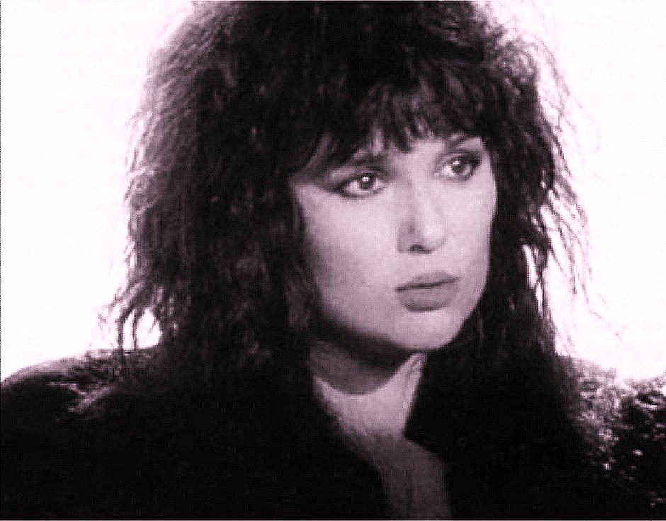 BraveWords666: Happy Birthday Ann Wilson (HEART), one of the best female vocalists in rock music history. 