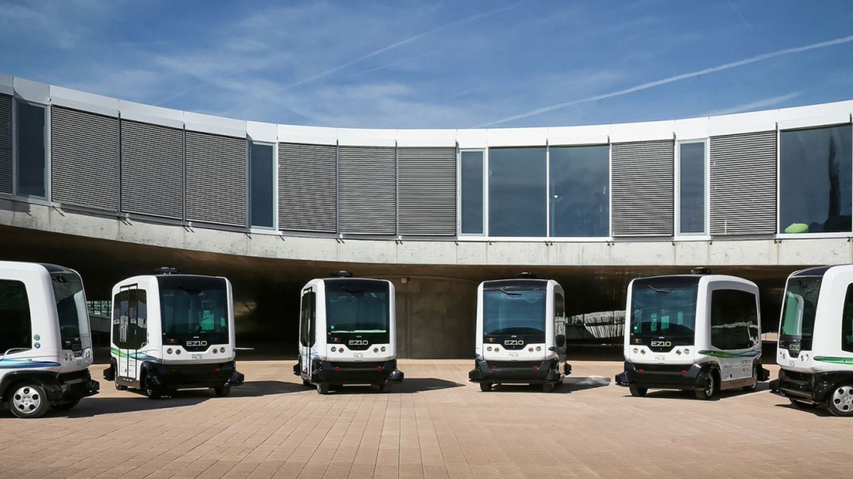 Getaround's tweet photo. Autonomous transit will go into regularly scheduled service in #Helsinki this fall. Would you ride the #RoboBusLine? https://t.co/skDJDVc3SD https://t.co/HohKBctahF