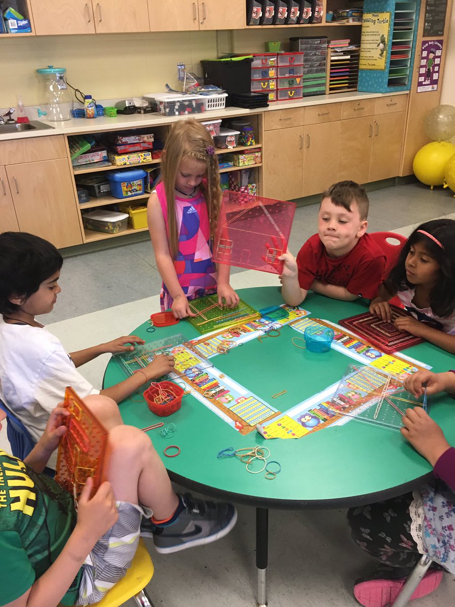 WGHillElem's tweet photo. Reggio K spent the day in grade 1 learning what next year will be like @FMPSD #lookslikework #butitsfunwork https://t.co/pTUH70ddK1