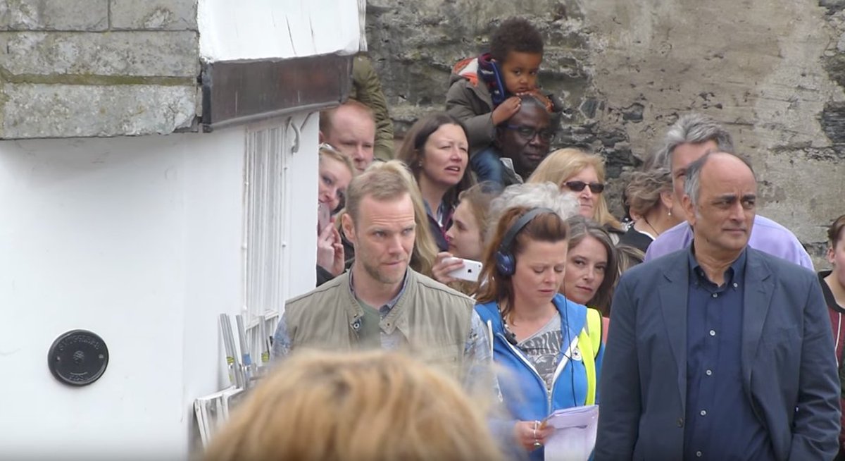 Looking like a creeper with #JoeAbsolom and #ArtMalik but waiting on my cue. Promise :) #DocMartin #2017 #PortIsaac