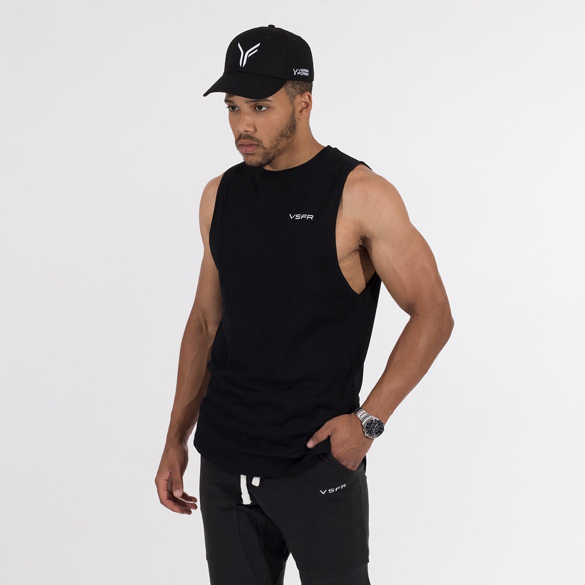 versa_forma's tweet photo. Introducing the Vent Tee & Primal Tank in Noir // Limited Edition pieces with all the technical features // https://t.co/edj6jDHM6J // #vsfr https://t.co/KWvn9DQ8DQ