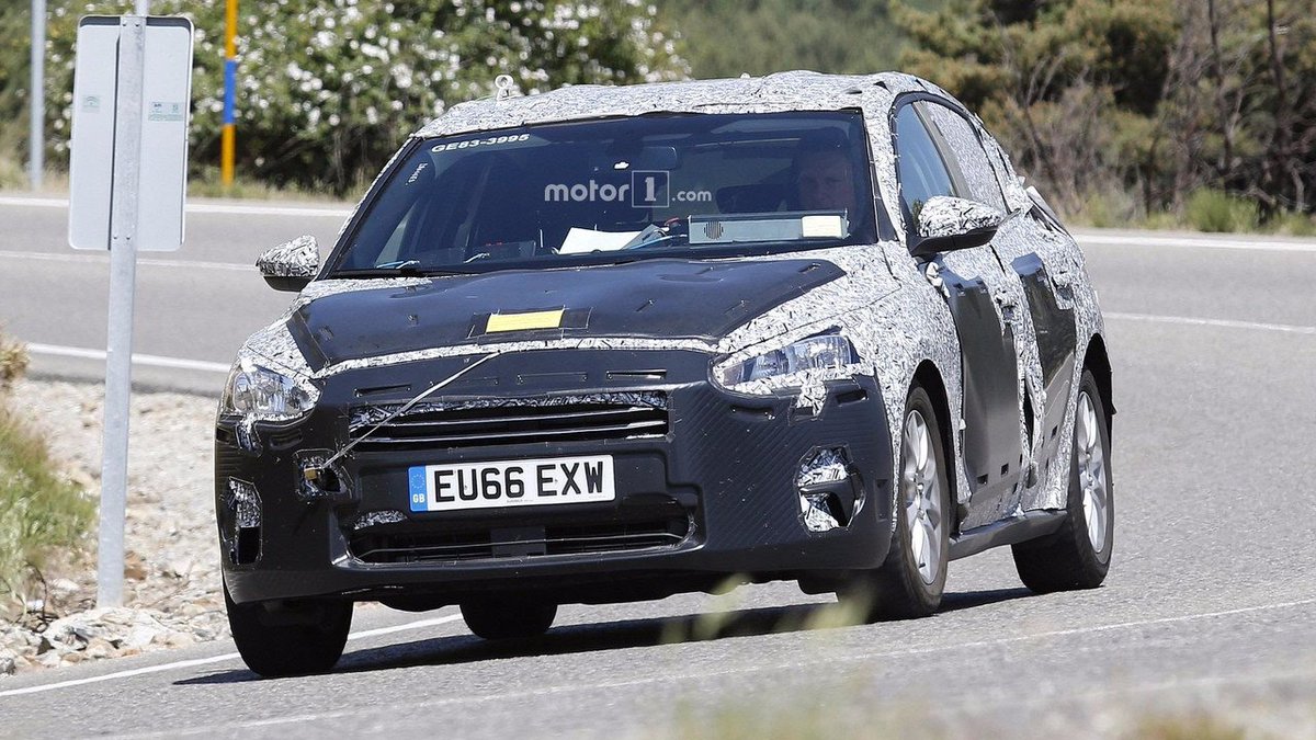 Motor1espana's tweet photo. #FordFocus 2019, primeras imágenes espía https://t.co/Gi8vD4rmzj 
#Ford #coches #novedades https://t.co/GLuKdB0agJ