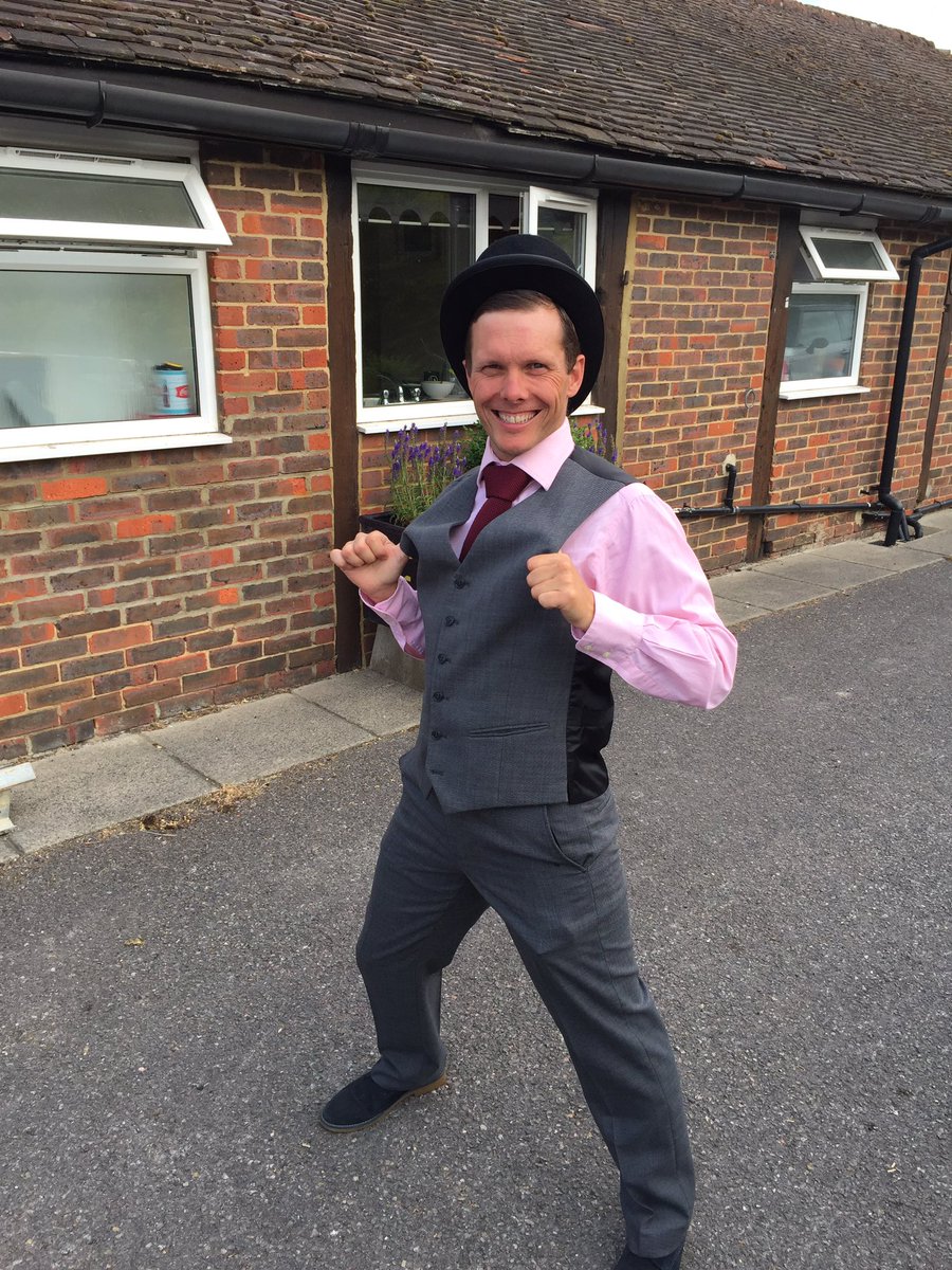 GBakerRacing's tweet photo. Wot can possibly go wong ?? @WocketWoyTeam headed to @Ascot #twouble https://t.co/8ahv2SKLpa