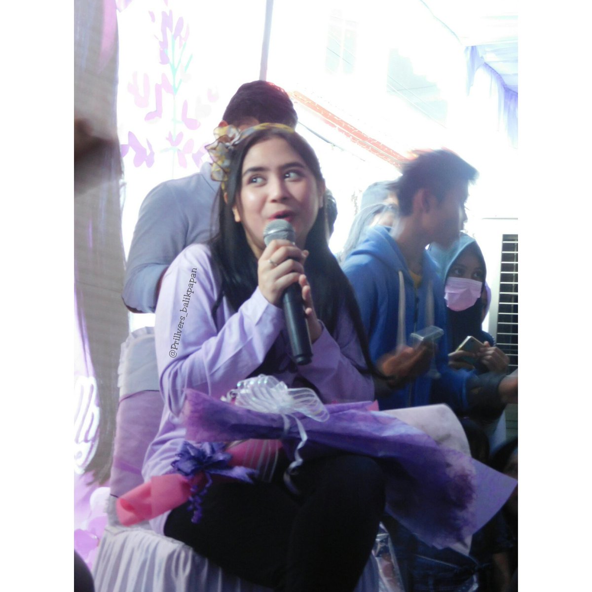 PrillversBpn's tweet photo. Terima kasih yaa i, udh nyempetin kungkow bareng di Balikpapan 😘 
.
Kungkow bareng  @PrillyBie 
.
16 Juni 2017
.
Pict : 3 https://t.co/WJ2rAJE6mG