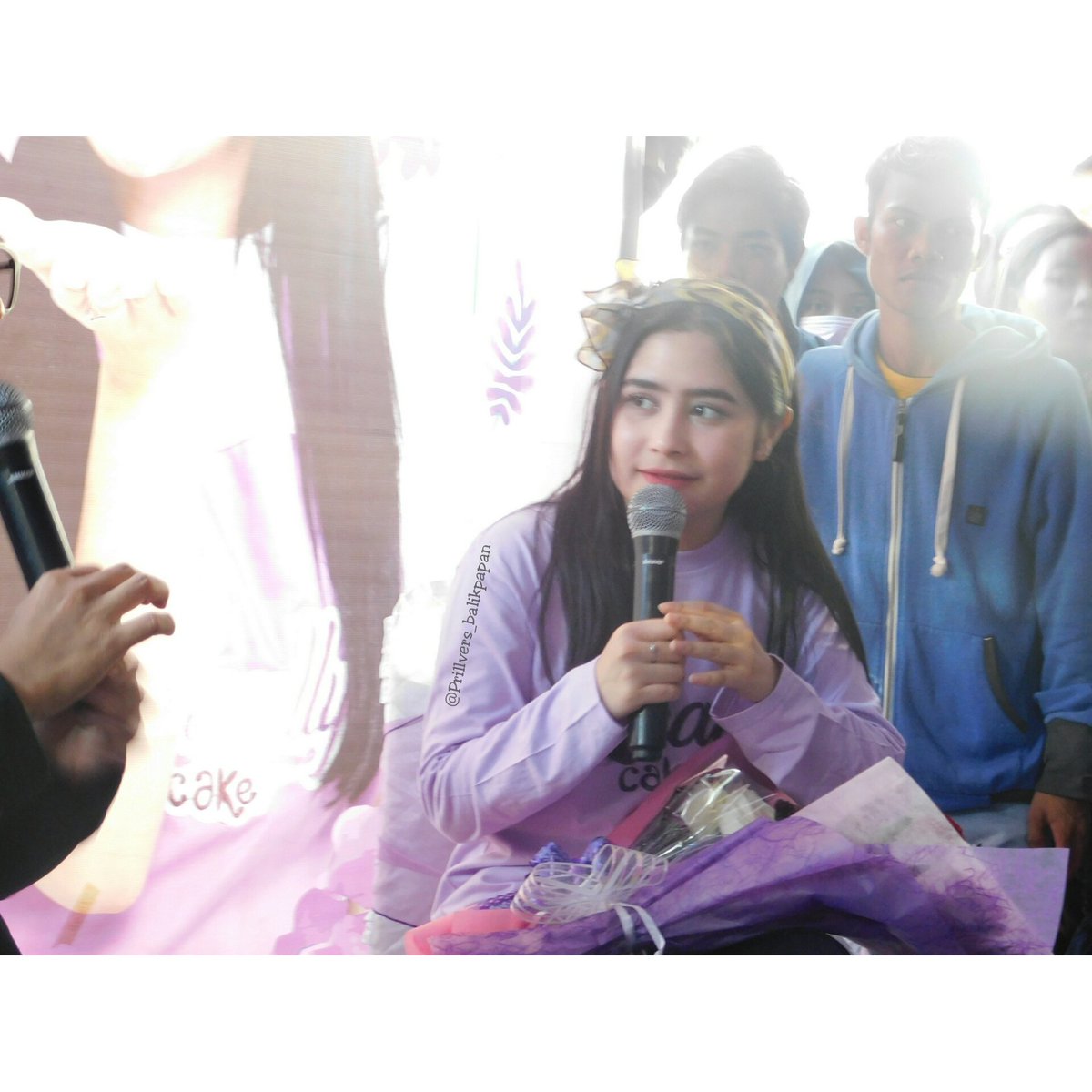 PrillversBpn's tweet photo. Terima kasih yaa i, udh nyempetin kungkow bareng di Balikpapan 😘 
.
Kungkow bareng  @PrillyBie 
.
16 Juni 2017
.
Pict : 3 https://t.co/WJ2rAJE6mG