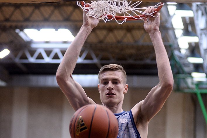 7'4' Michael Fusek has the attention of NBA scouts ble.ac/2sNbIoD
