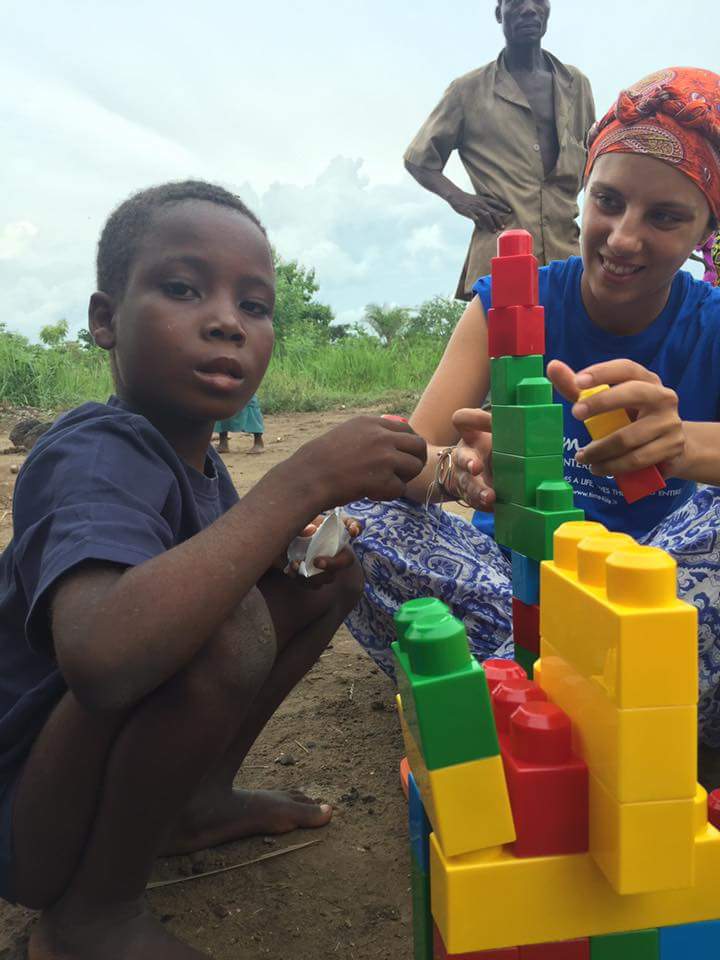 Time4lifeit's tweet photo. "Da grande voglio fare l'ingegnere!" 😊 #Time4Benin https://t.co/spkBcRnY85