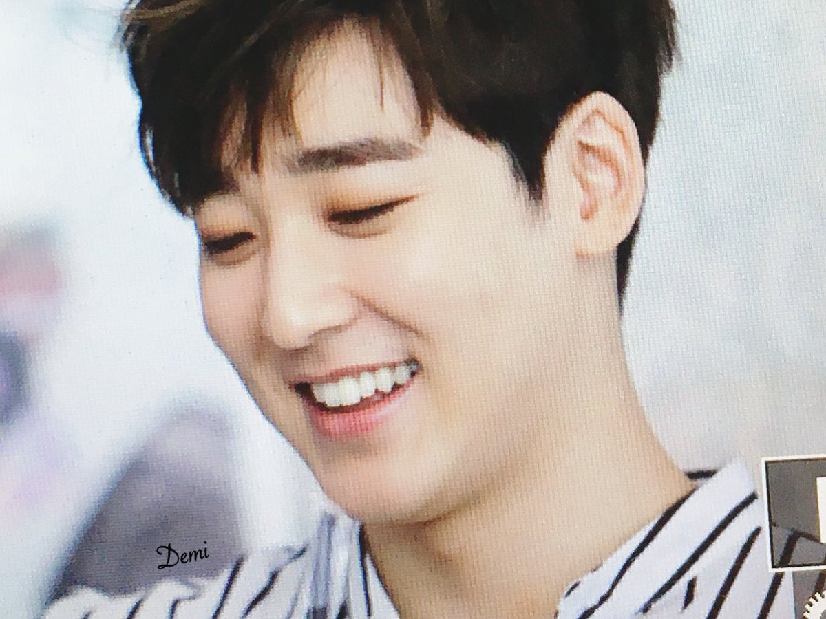 KISSme_Demi95's tweet photo. 20170620 #ASC #케빈 #KevinWoo @Kevinwoo91 오늘 두 친절한 인사해줘서 넘 고맙다♡날씨가 덥지만 케빈보고 힘 받았다~ㅎㅎ생방송 팟팅!!♡♡♡ https://t.co/oExaz7lZYj