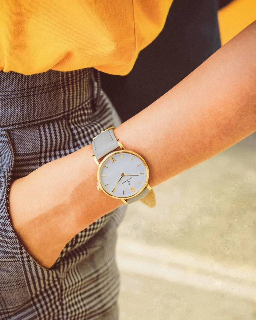 cmeyflores's tweet photo. All the love for my @kaptenandson family 🌹 Wearing the #JoyCollection. Now available up on their site. ⌚ https://t.co/MK7PuAzr5a https://t.co/CIQSxGZVg6