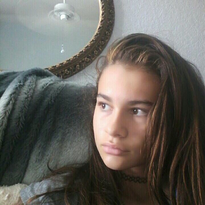 Brandon18297678's tweet photo. 🙌 YASSS It's time for #liveme's show Larissa Parrish : https://t.co/rCLBe4BYIw https://t.co/2fDe5w7ciS