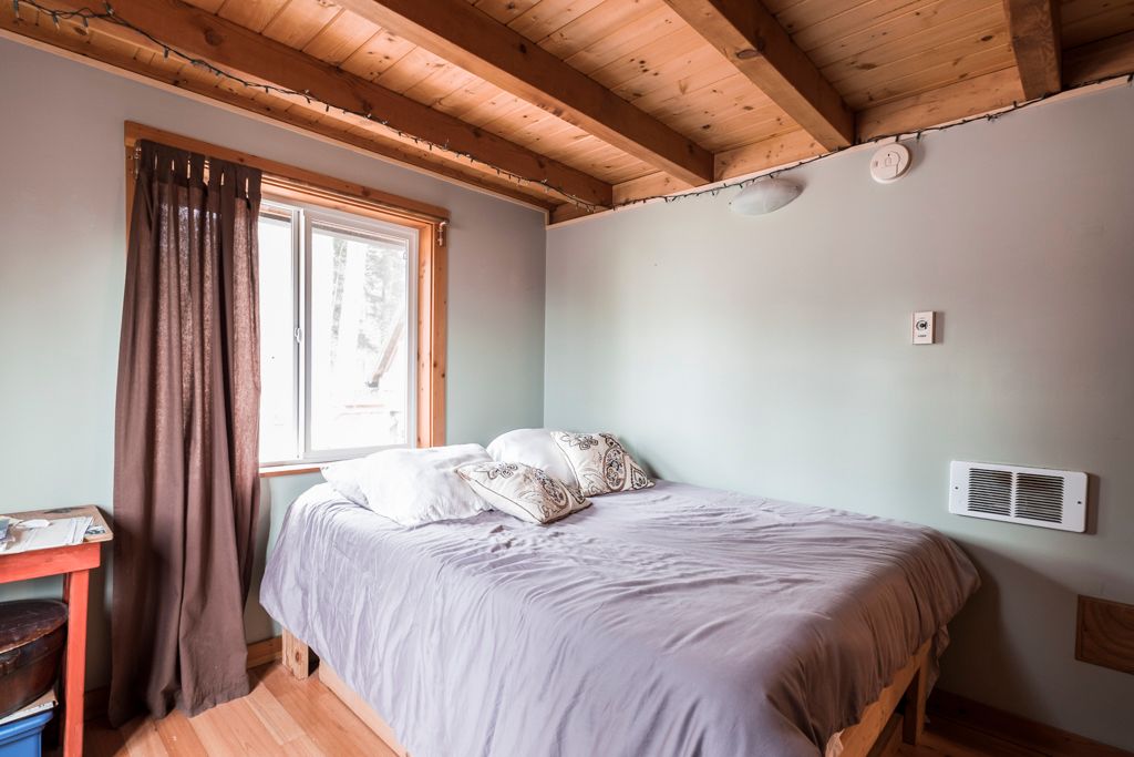 realtinyhouse's tweet photo. Craftsman Style Tiny Home for sale in Washington https://t.co/AavxT2ovXS