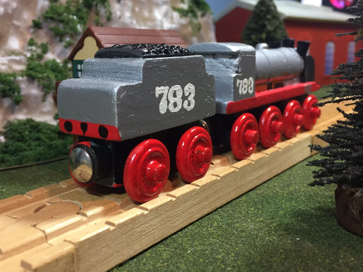 HTJTMattTTTE's tweet photo. He's finally done! I have to say I'm incredibly proud of this Merlin custom ☺️ #HTJTCustoms https://t.co/bfblqz2Jpt
