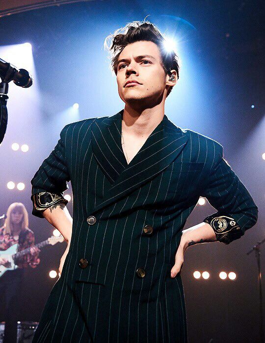 1D_ZquadVoto's tweet photo. My #TeenChoice nominee for #ChoiceMaleArtist is @Harry_Styles https://t.co/yi1D1XqqSj