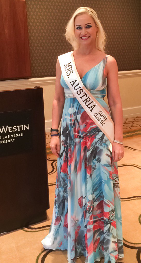 EvaZellhofer's tweet photo. #EvaZellhofer #MrsAustriaGlobeClassic #WinFoundation #MrsGlobe #westin #LasVegas #beautypageant #empoweringwomen https://t.co/lNYoNYxy9y